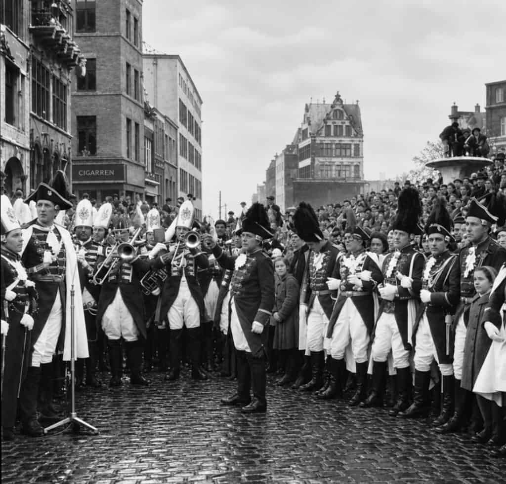 Die Altstädter von 1922 auf dem Alter Markt, 1953