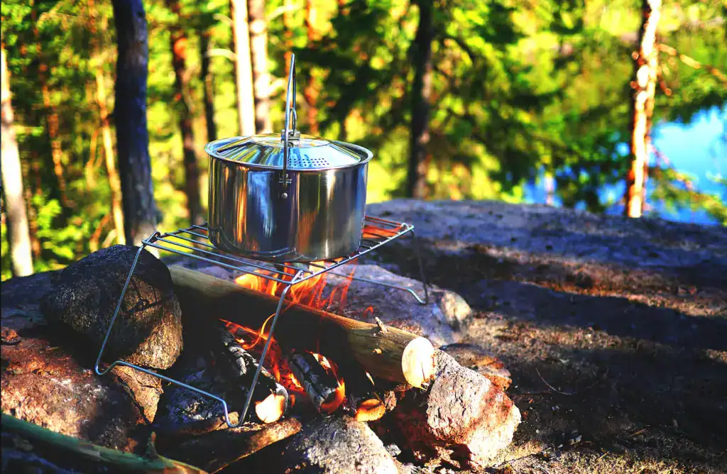 Idées de repas au réchaud pour le camping à essayer