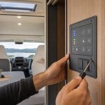 tableau de commande cellule camping car adria