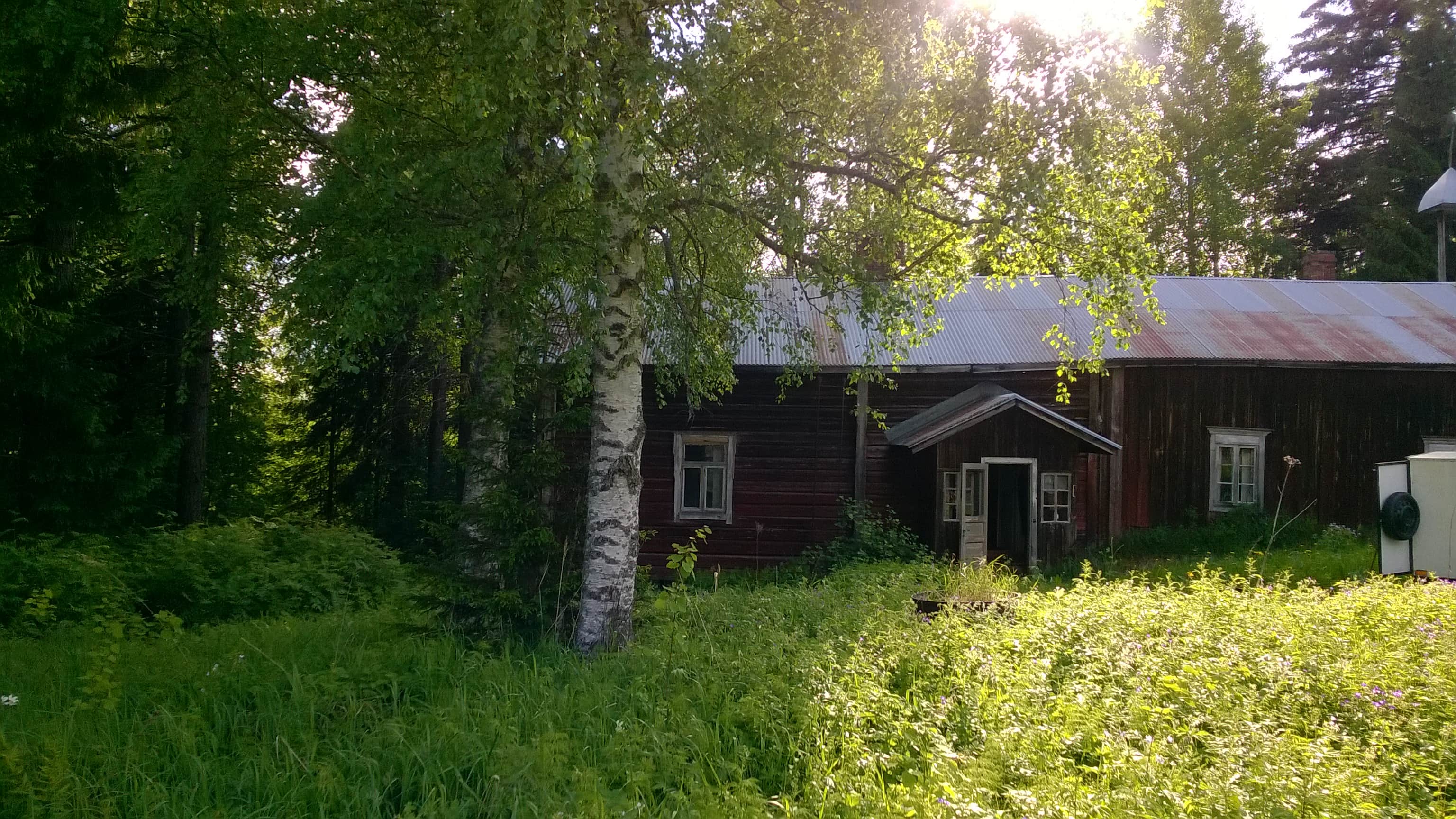 Tarkkila-main-building.jpg