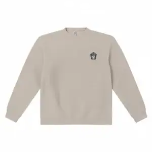 Hoodie with small monkey logo, casual streetwear for comfort and style. Perfect for everyday wear an.