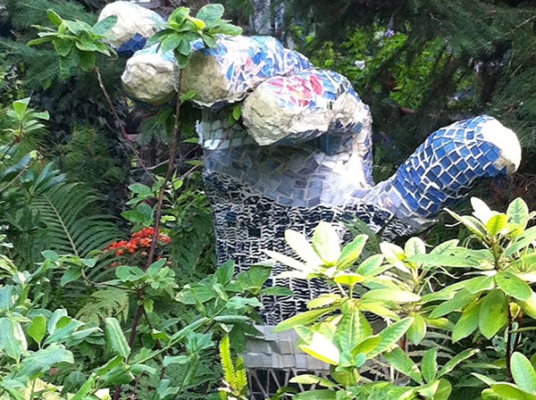 Friendly-hand Garden art friendly hand