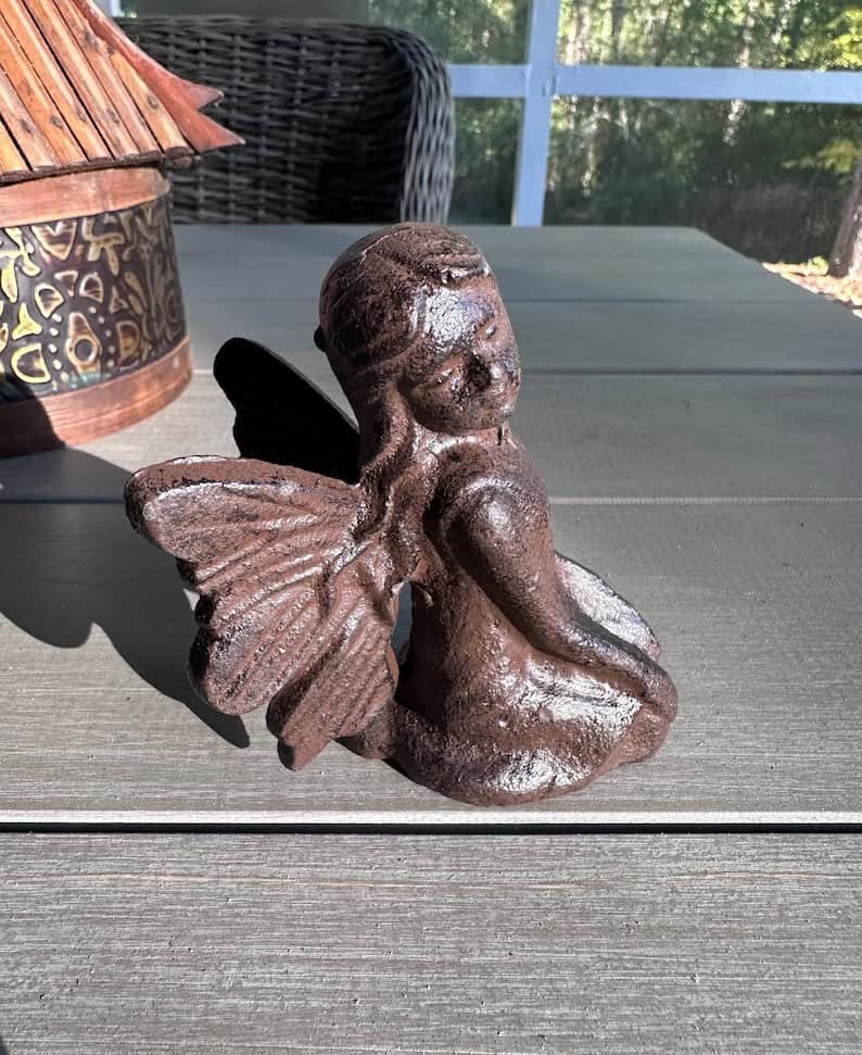 kneeling_iron_angel kneeling iron angel