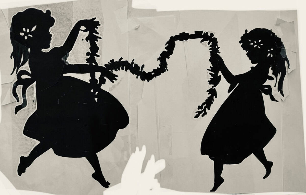 two dancing sisters sculpture stakes