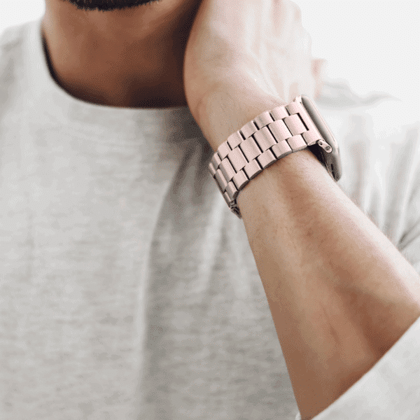 רצועה לשעון אפל ברזל חוליות 38/40/41mm בצבע Pink