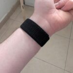 רצועת סקוץ לשעון גרמין 26MM בצבע שחור, רצועת ניילון עמידה ונוחה להתאמה אישית.