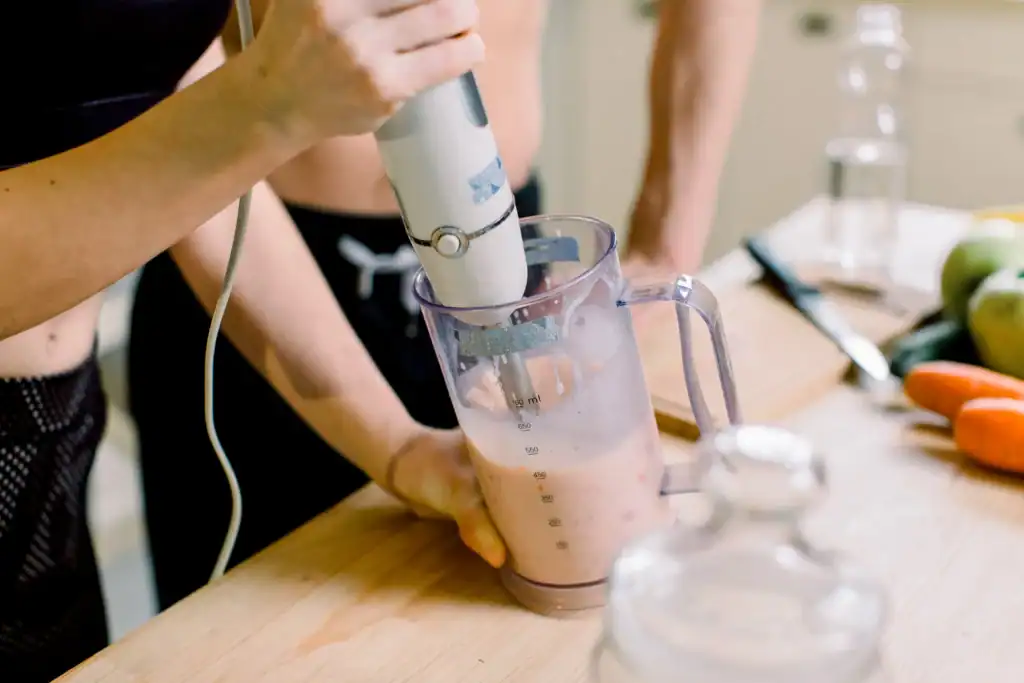robot kuchenny vs blender