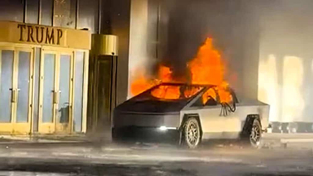 tesla cybertruck explodes outside trump hotel in las vegas