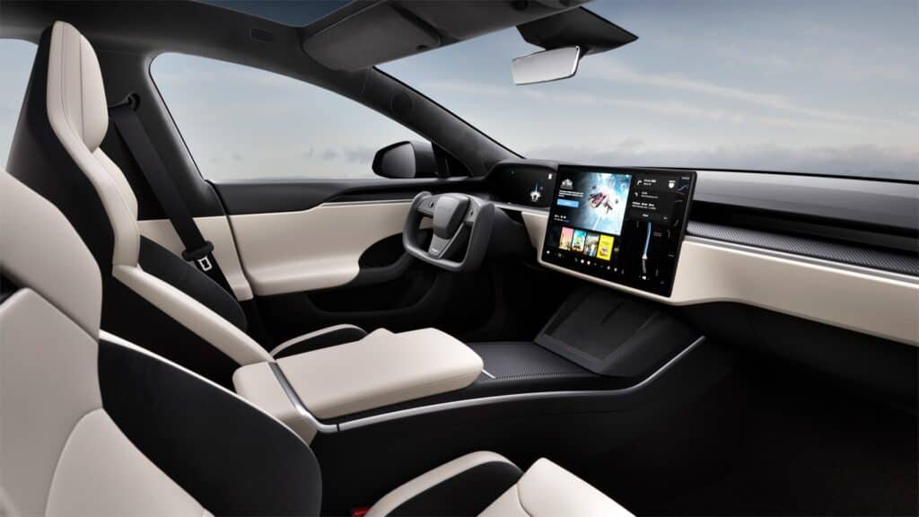 Tesla Model S Int