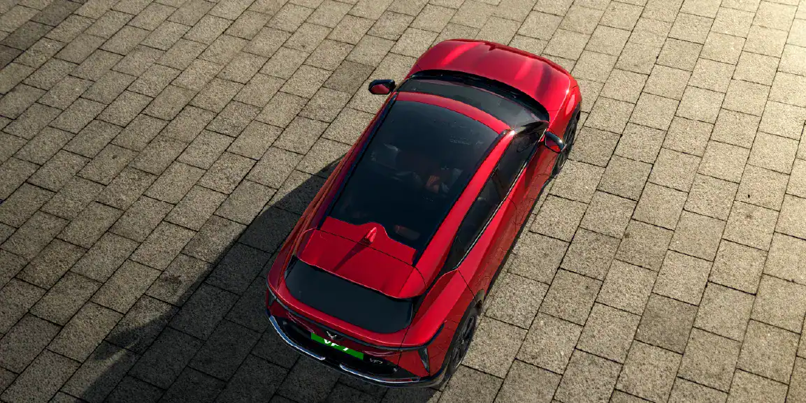 vinfast_vf7_roof