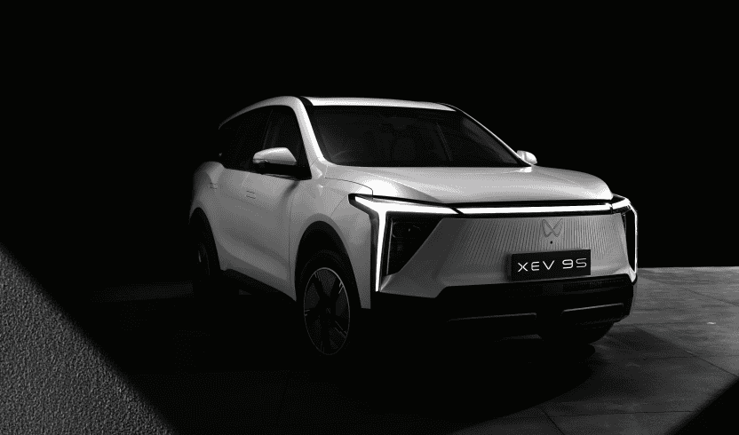 Mahindra XEV 9S Image