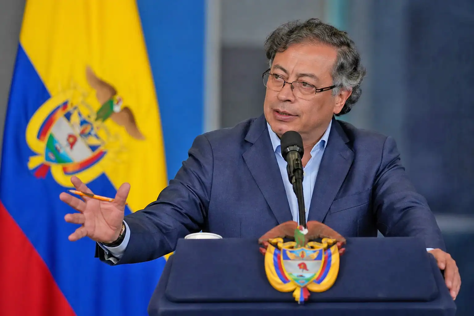 Medicina Legal respondió a Petro: la ley les impide entregar la necropsia de Kevin Acosta sin orden judicial. El Ministerio intentó una tutela y un juez la rechazó.