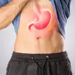 El estrés, los antiinflamatorios, saltarse comidas y acostarse después de comer son los hábitos que más empeoran la gastritis. La guía completa con la tabla de alimentos desencadenantes, los horarios de comida que protegen el estómago, qué no comer en la noche y los remedios caseros con respaldo científico: manzanilla, jengibre, aloe vera, papaya y col.