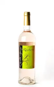 Apéritif à la rhubarbe, bouteille élégante pour cocktails originaux et rafraîchissants.