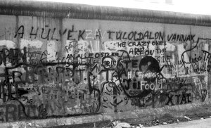 FÖLJEGYZÉSEK BERLINBŐL