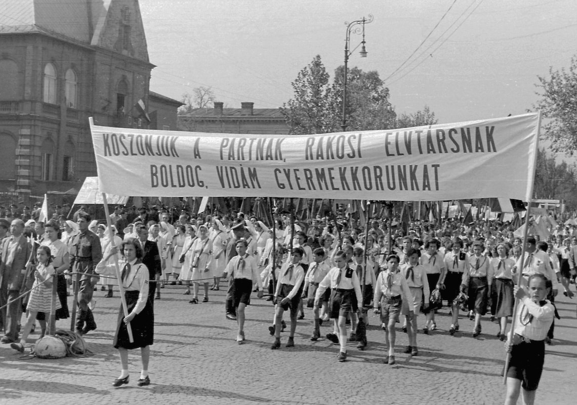 A SAJÁTOM ÉS A NEMZETÉ