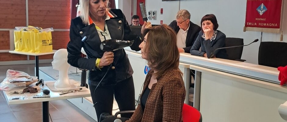 Cerimonia consegna Parrucche oncologiche