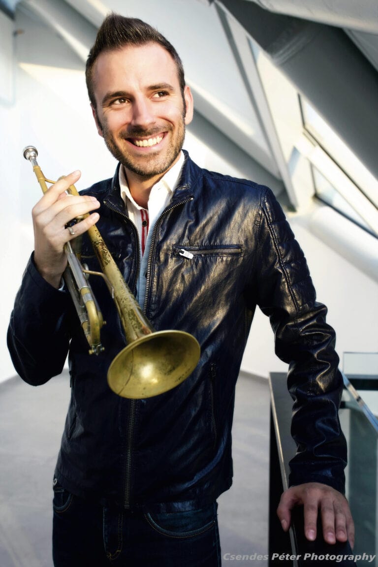 Jazz Este a Villában