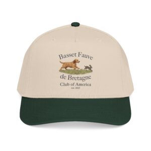 Cap with Basset Fauve de Bretagne logo.