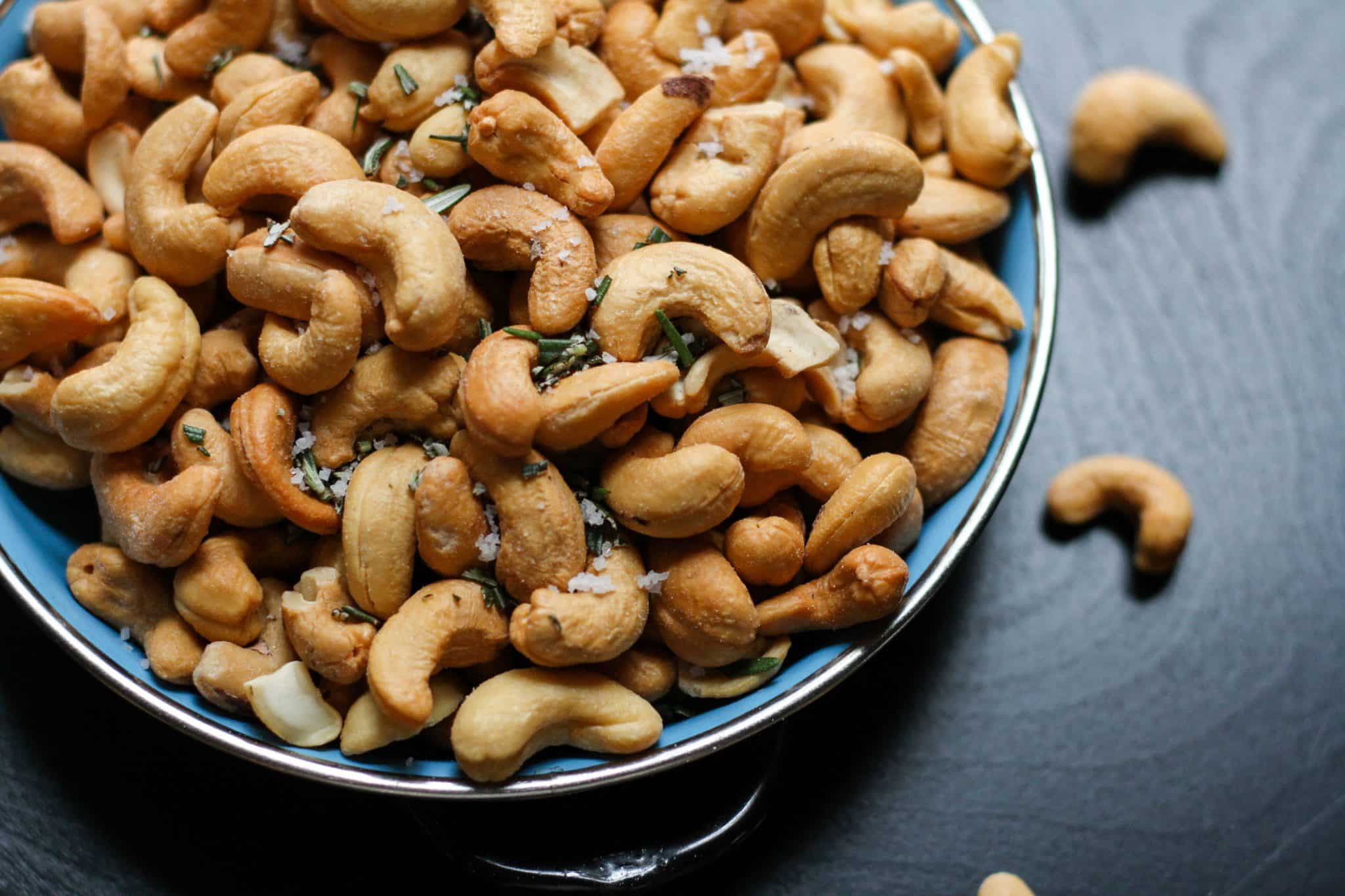 Cashews are a good source of iron for heart health