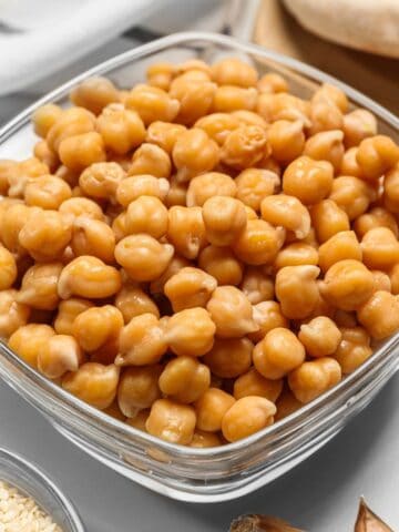 small bowl of chickpeas