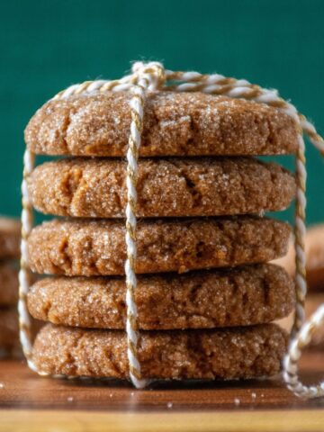 Stack of 5 cookies, tied with a decorative string.