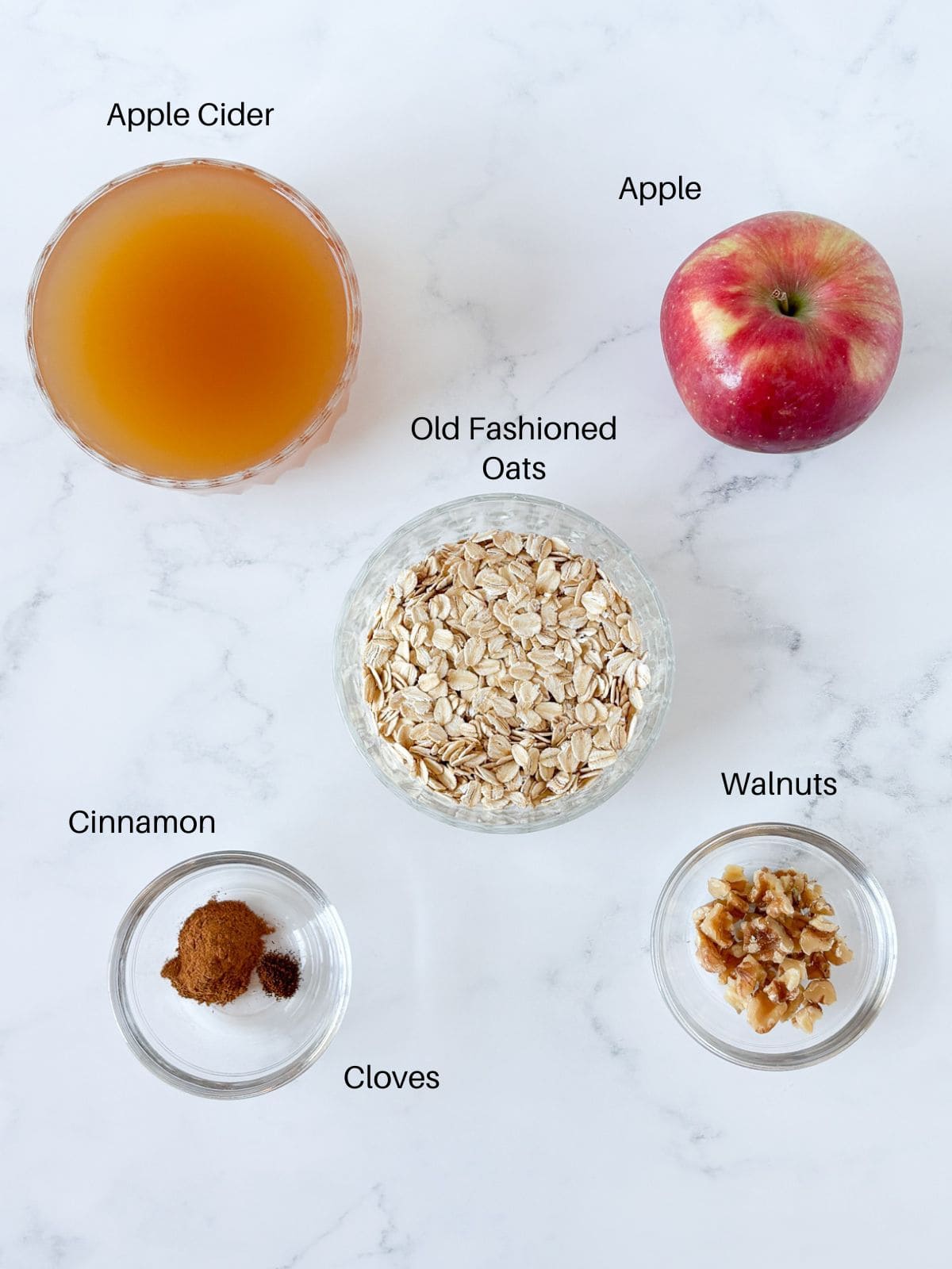 Ingredients for apple pie oatmeal.