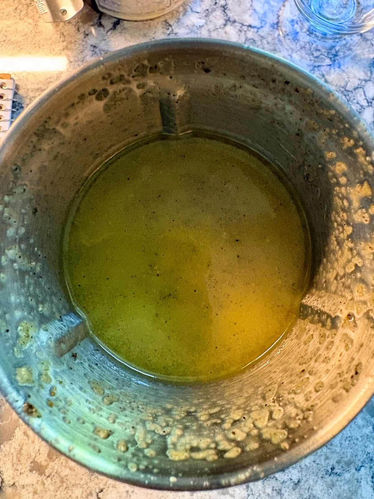 Blended garlic oil.