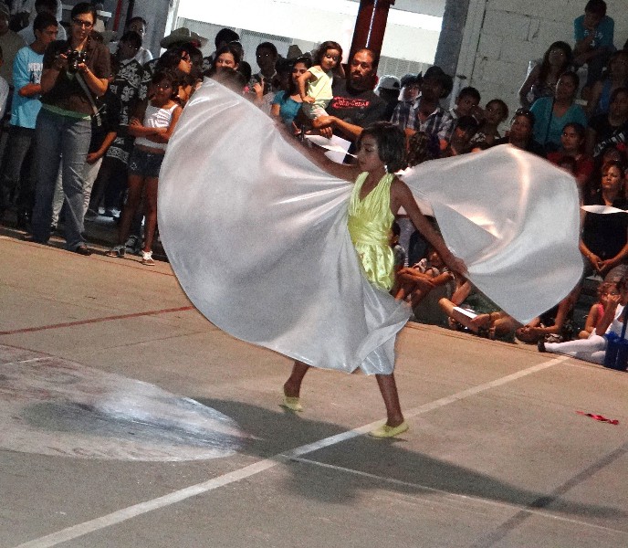This dancer almost appeared to sprout wings as if to fly!