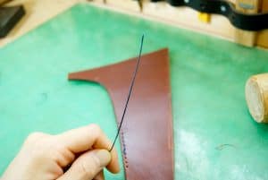 蝋引きした麻糸