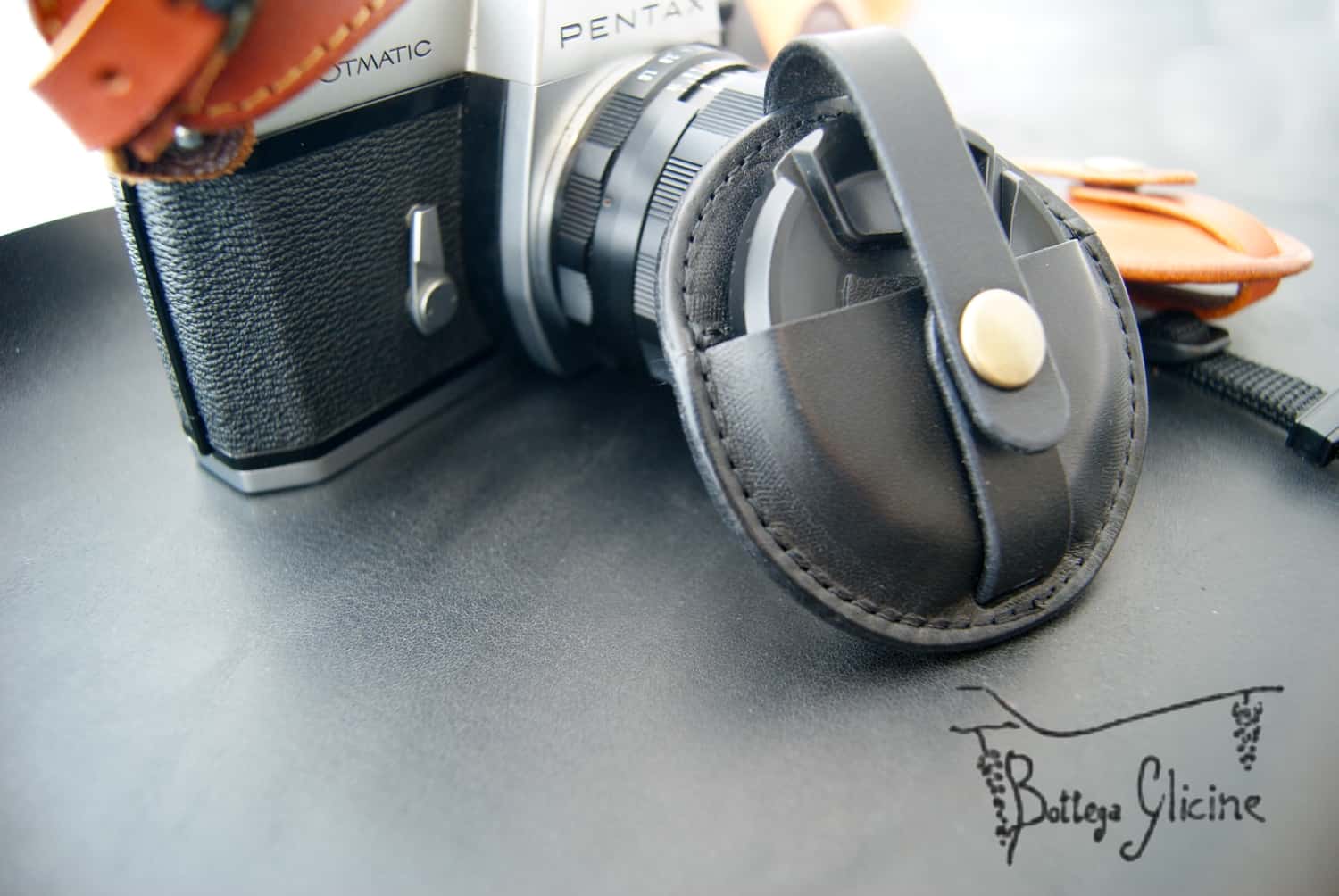 一眼レフカメラのレンズキャップホルダー　62mmまで　Canon/Nikon/ Sony/SIGMA etc.. - 画像 (4)