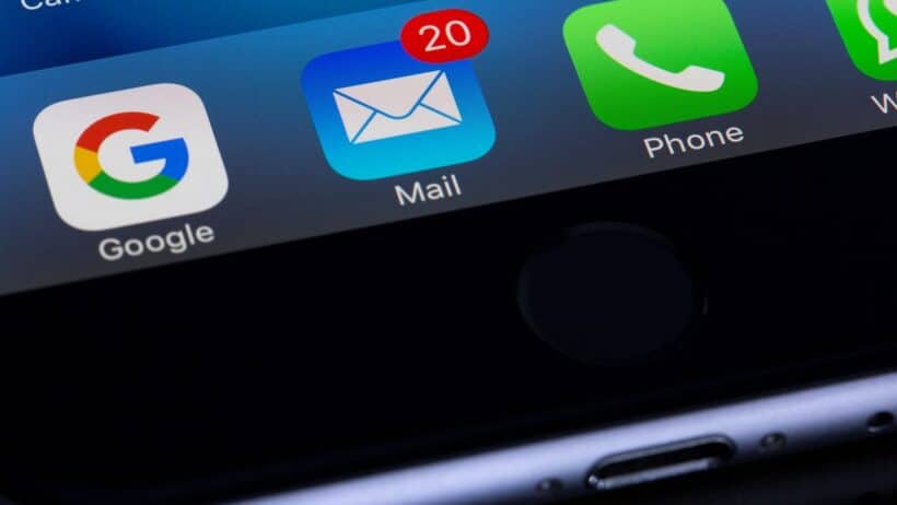 How Brands Engineer Notifications You Can't Ignore, The Psychology That Hooks Users