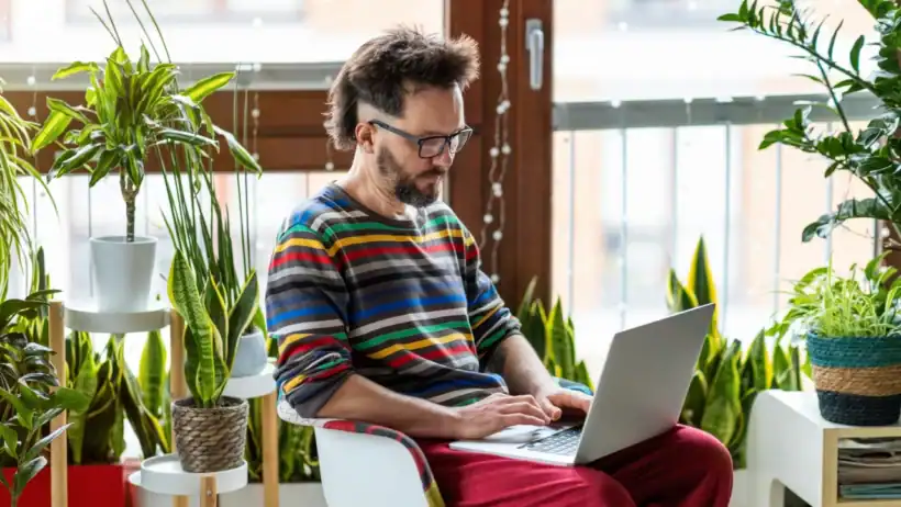 Why You're Being Ghosted More Often, Expert Tips to Stop the Pattern