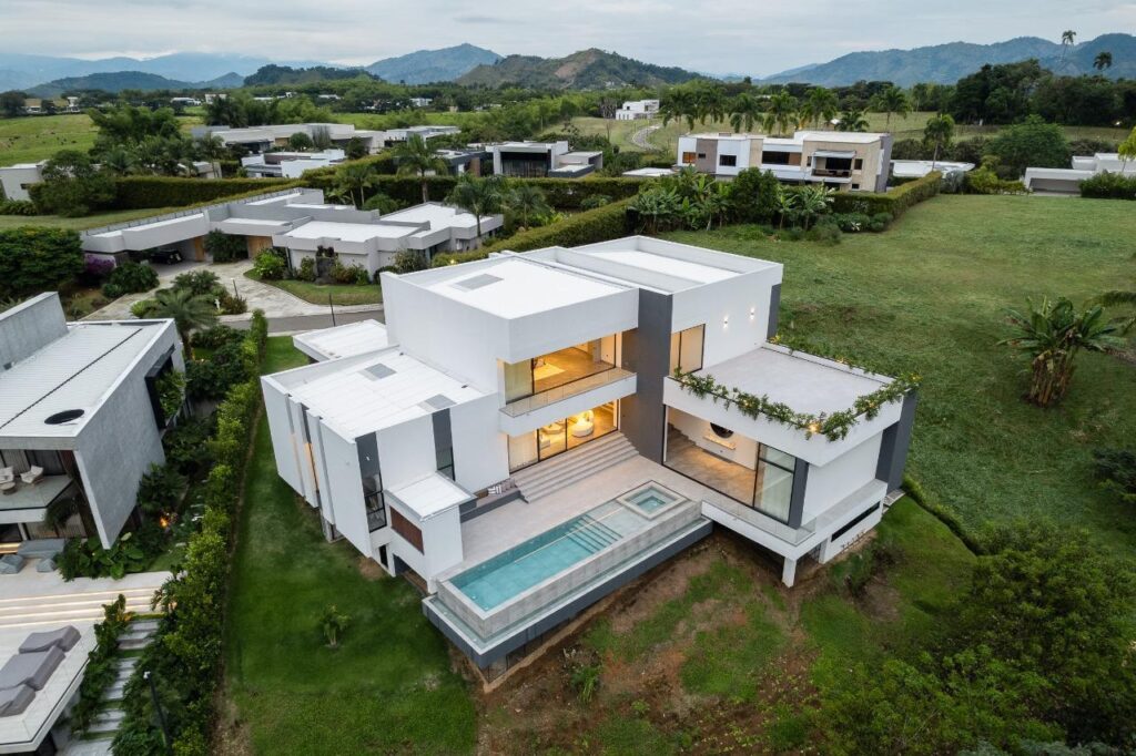 Malabar, Cerritos, Pereira