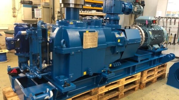 Industrial gear units from BMG engineered for demanding oilseed processing