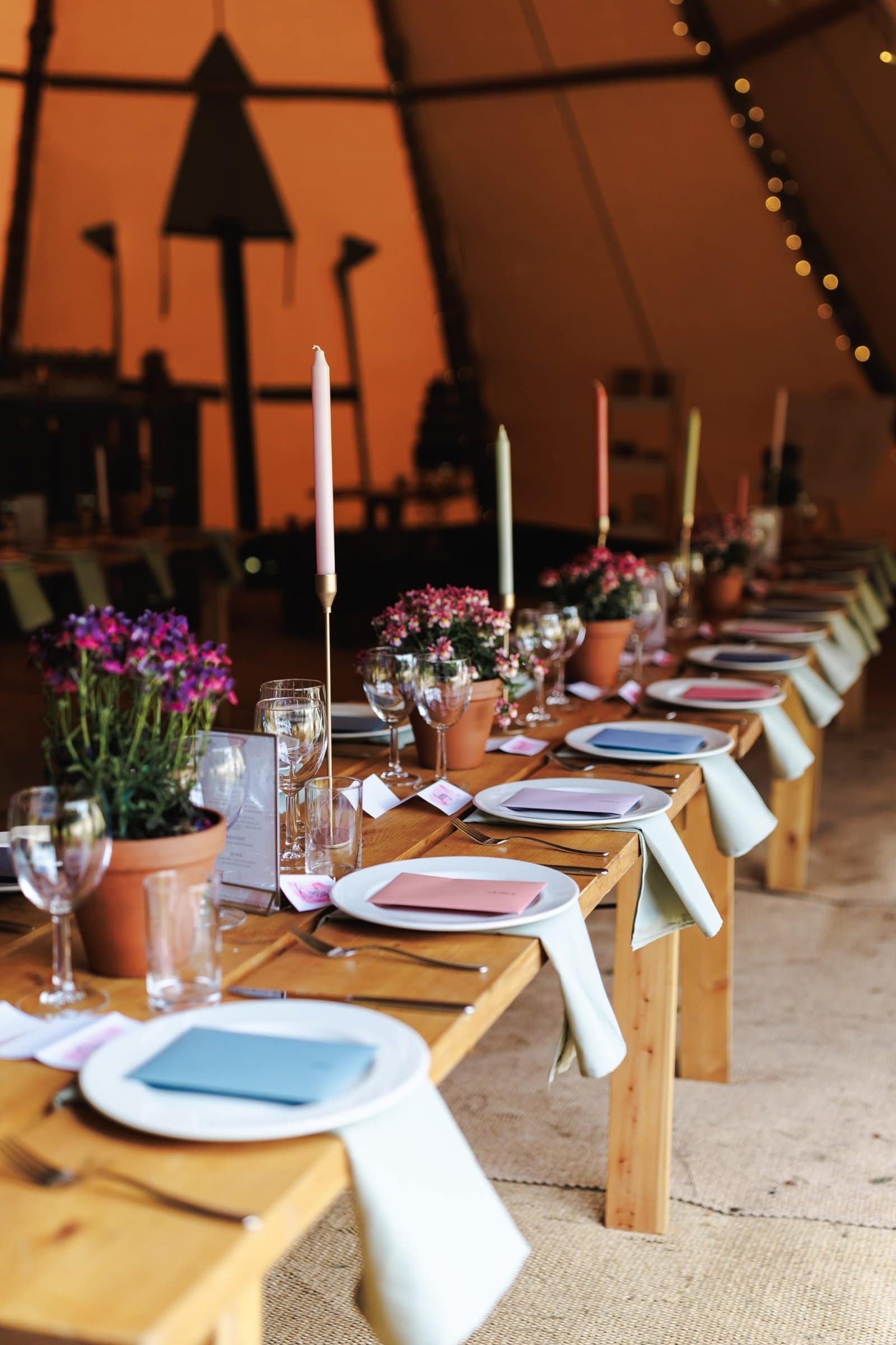 cotswolds wedding marquee | London wedding photographer Lauren Squire Photography