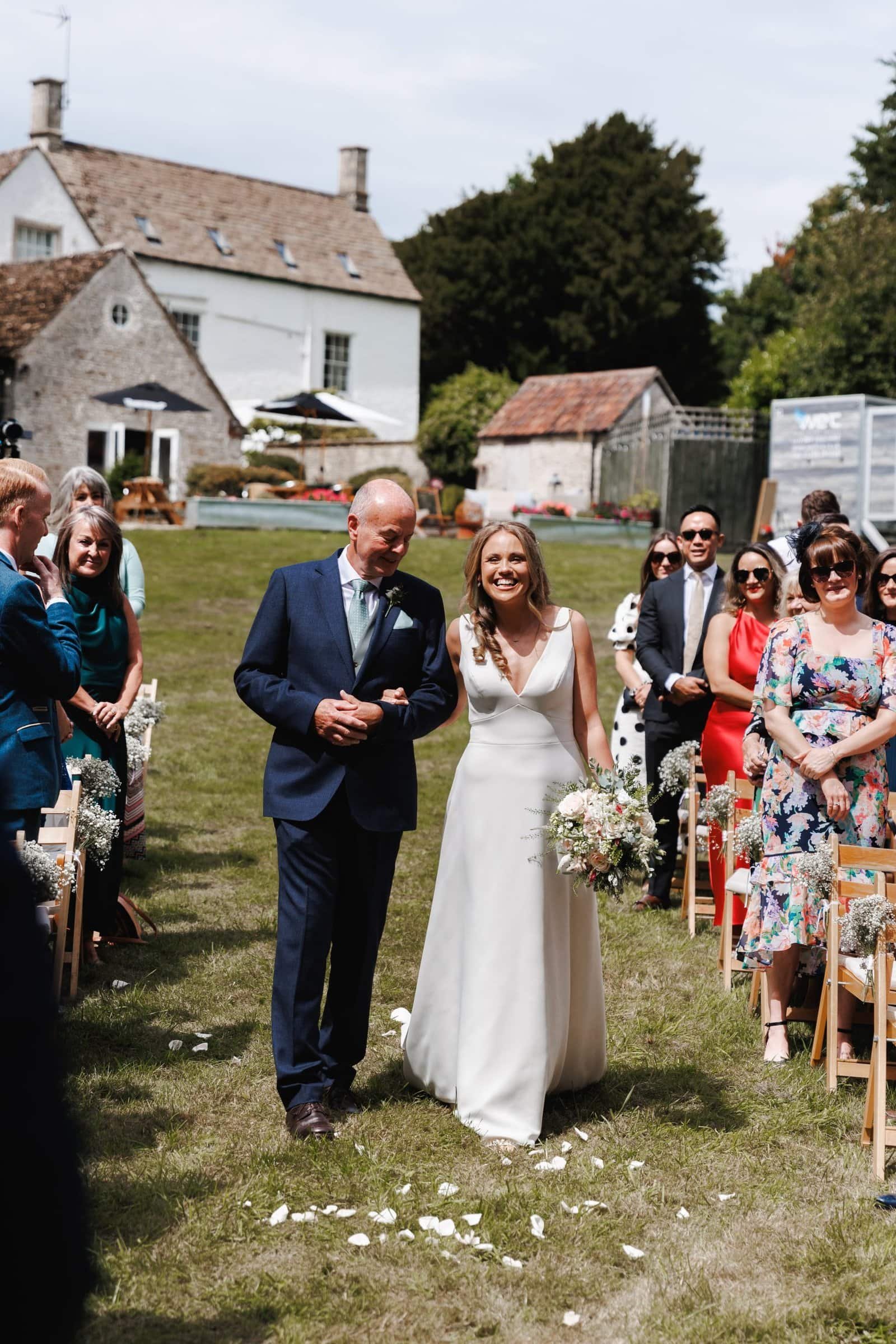 bodkin house wedding | cotswolds wedding marquee | London wedding photographer Lauren Squire Photography