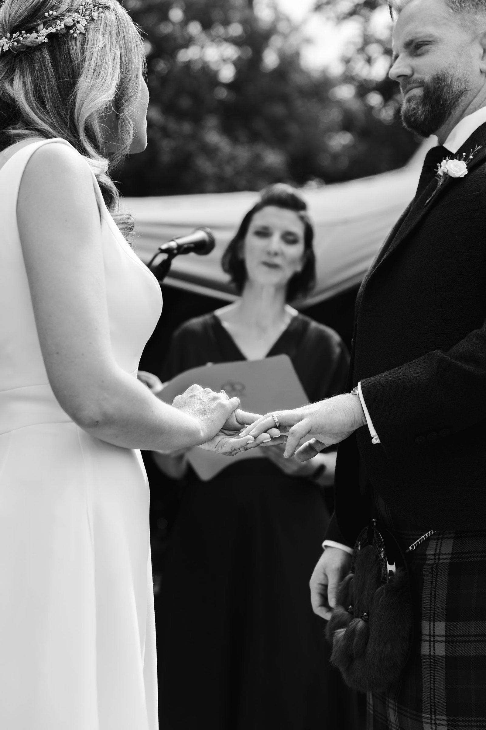 cotswolds wedding marquee | London wedding photographer Lauren Squire Photography