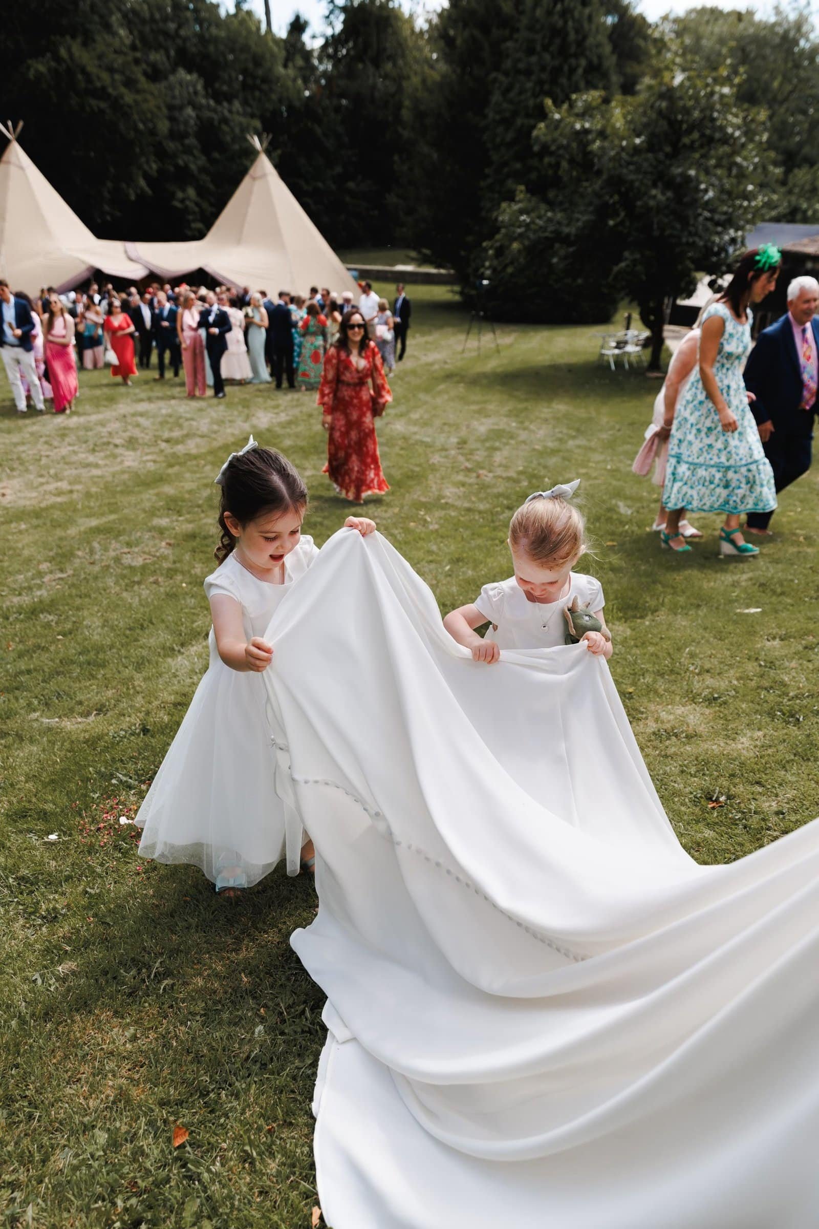 bodkin house wedding | cotswolds wedding marquee | London wedding photographer Lauren Squire Photography