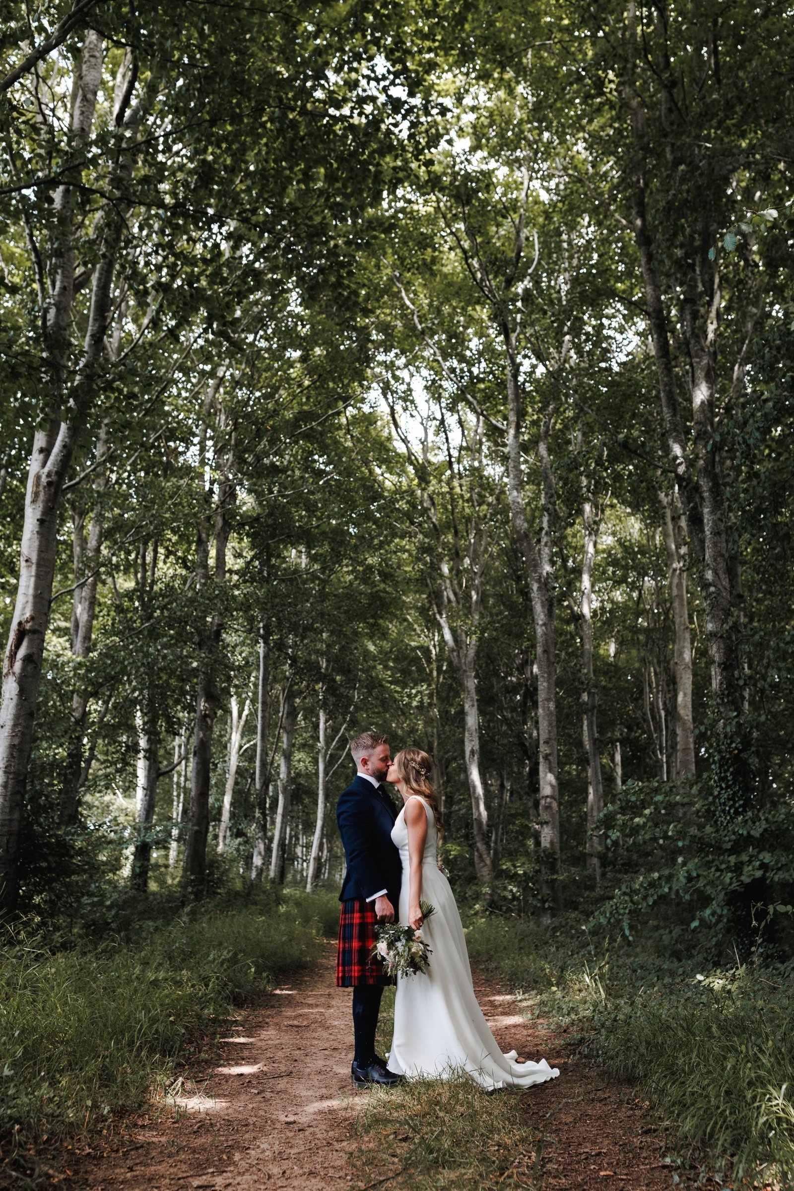 bodkin house wedding | cotswolds wedding marquee | London wedding photographer Lauren Squire Photography