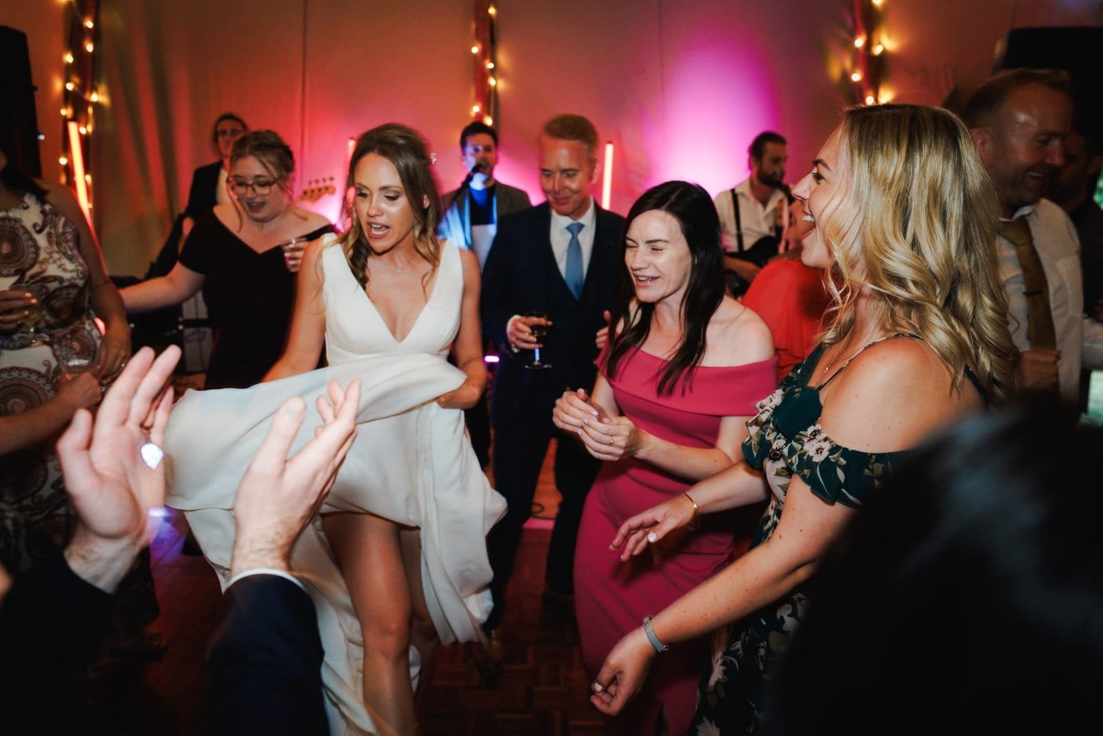 bodkin house wedding | cotswolds wedding marquee | London wedding photographer Lauren Squire Photography