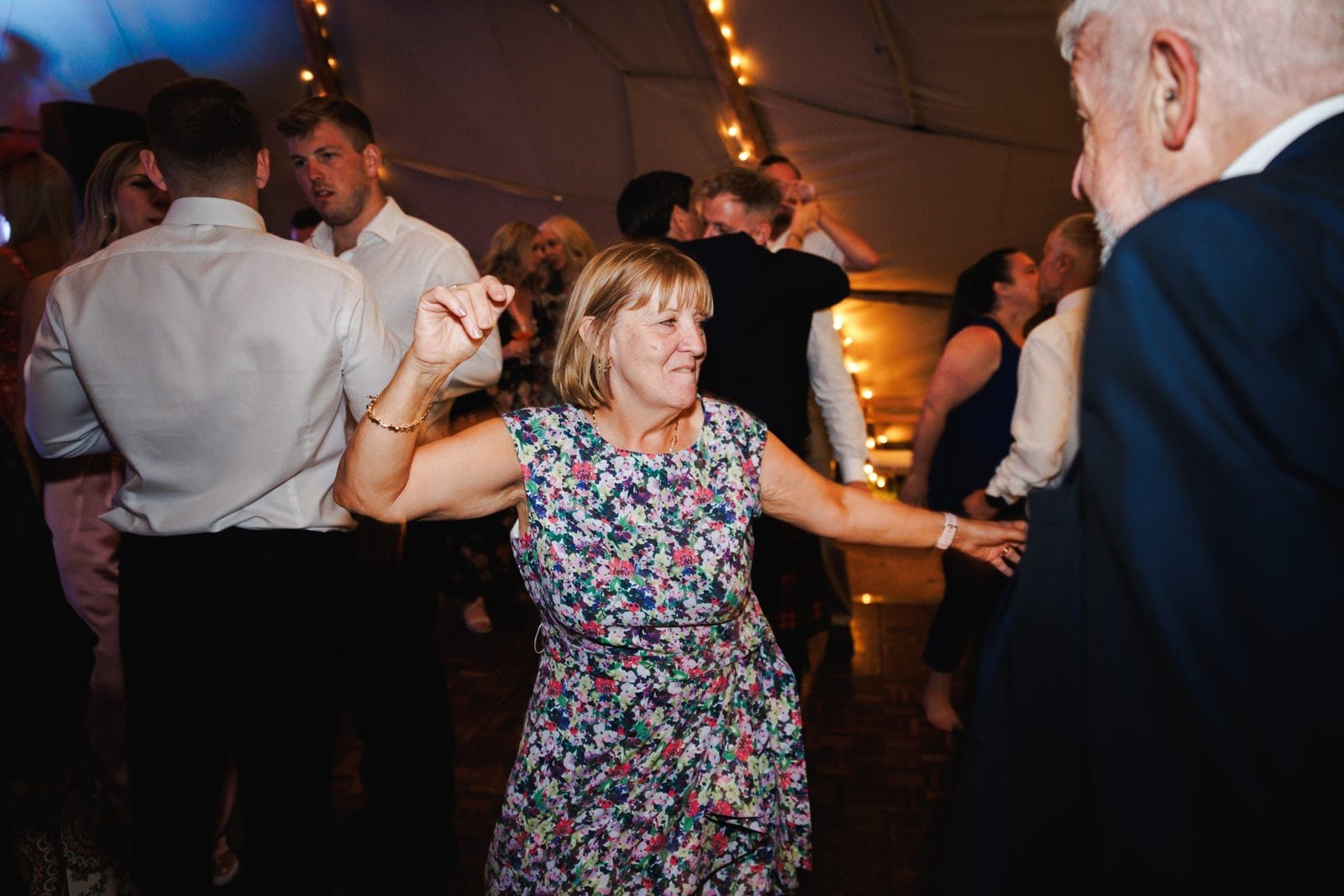 bodkin house wedding | cotswolds wedding marquee | London wedding photographer Lauren Squire Photography