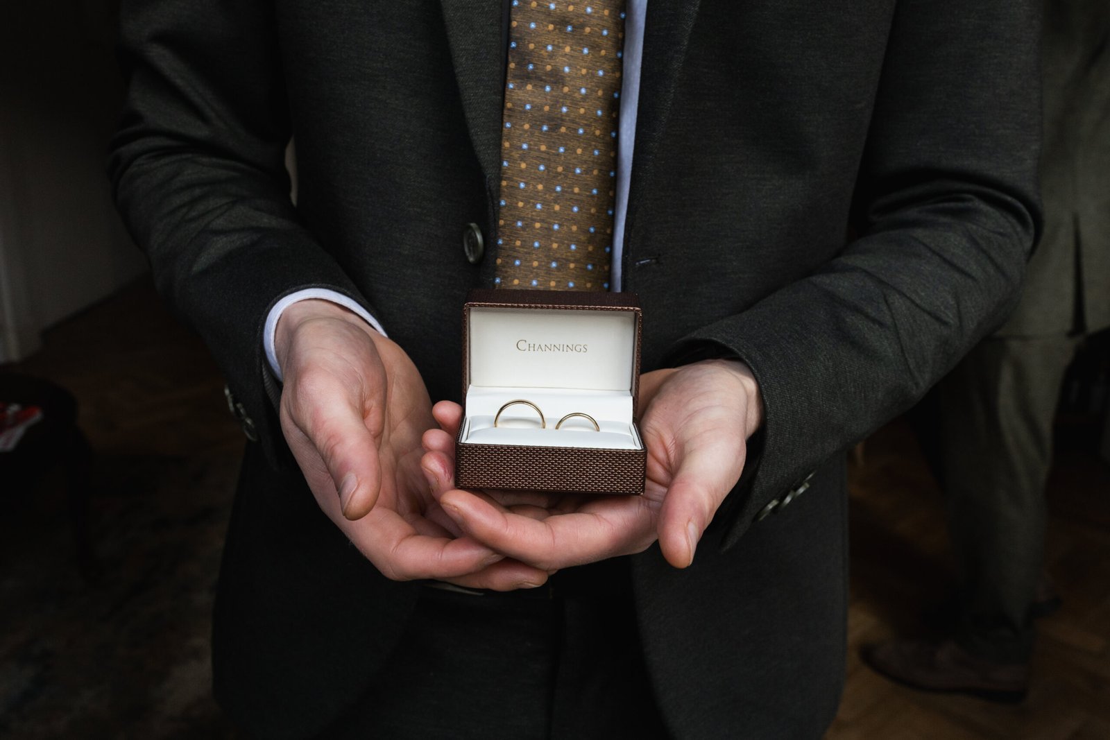 Clissold House Wedding photography for intimate London wedding in Autumn