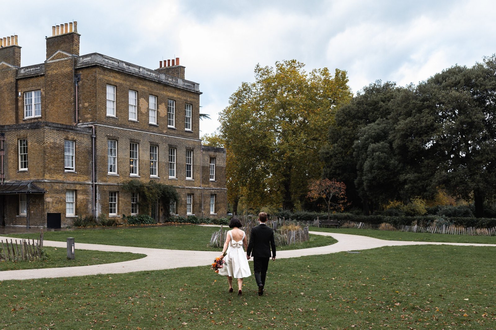 Clissold House Wedding photography for intimate London wedding in Autumn