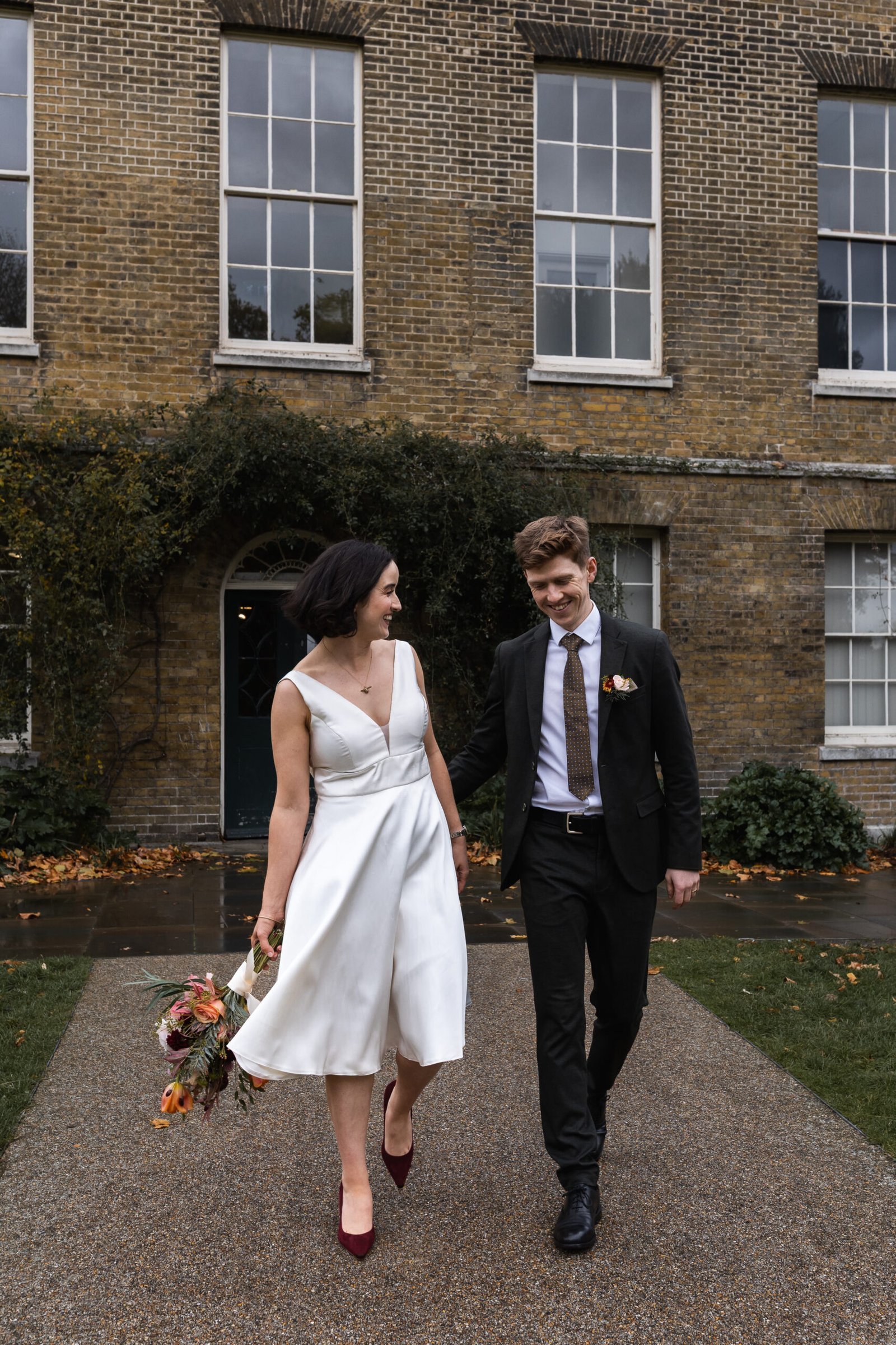 Clissold House Wedding photography for intimate London wedding in Autumn