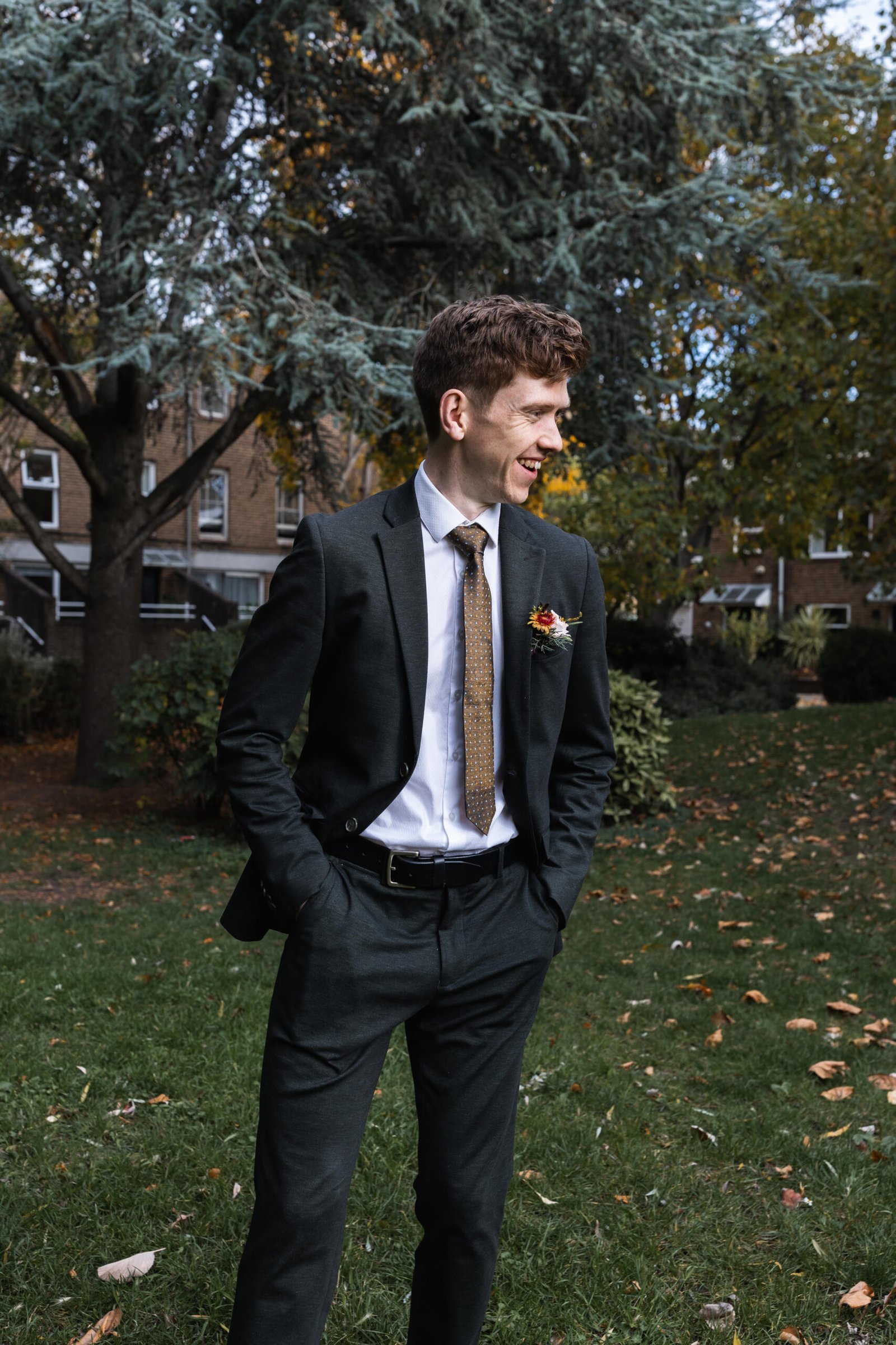Clissold House Wedding photography for intimate London wedding in Autumn