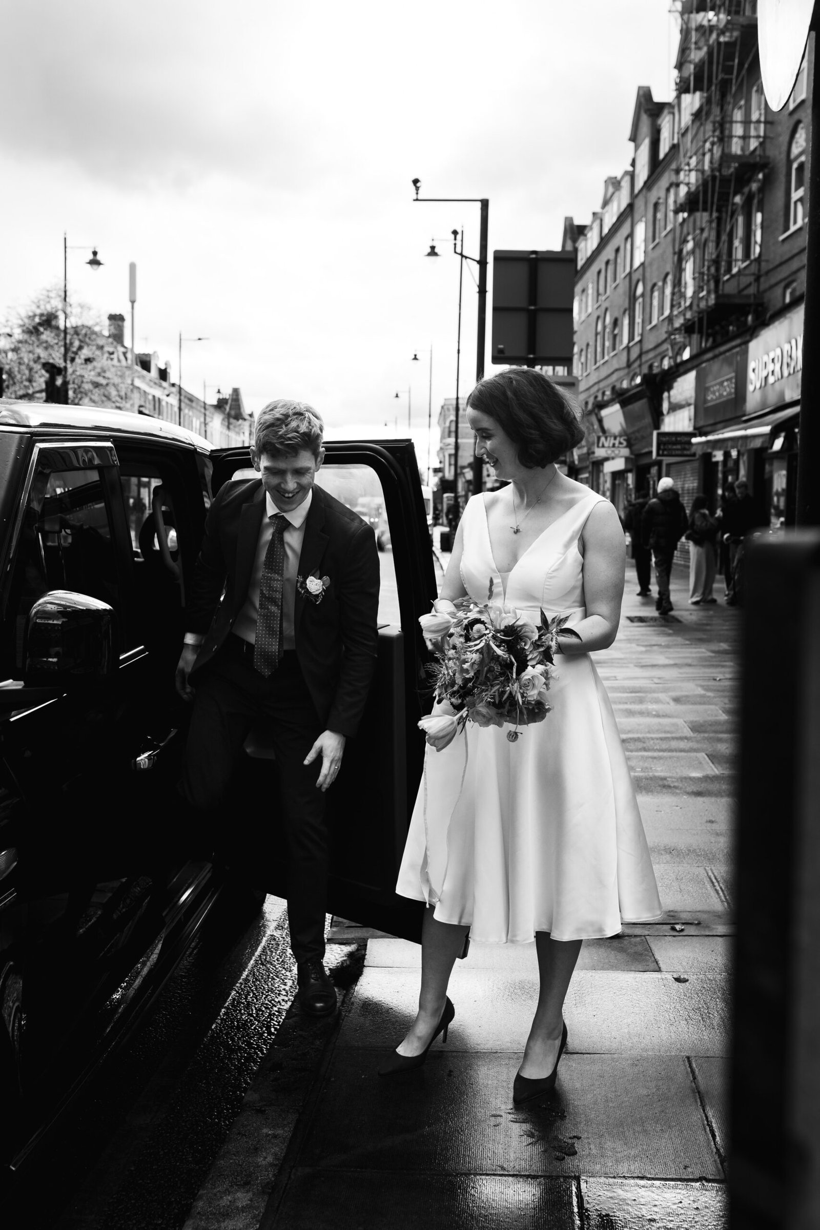 Clissold House Wedding photography for intimate London wedding in Autumn