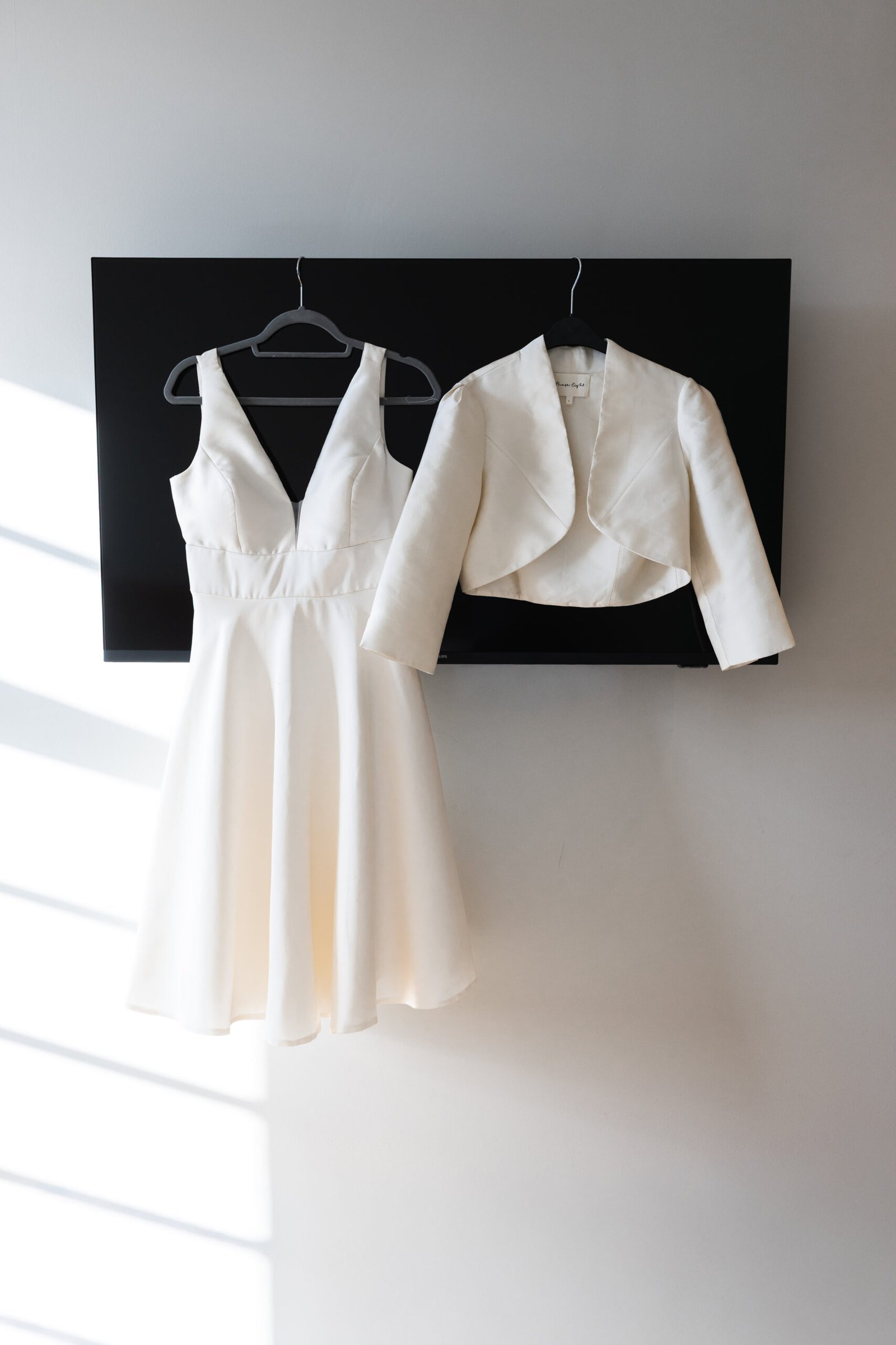 Clissold House Wedding photography for intimate London wedding in Autumn