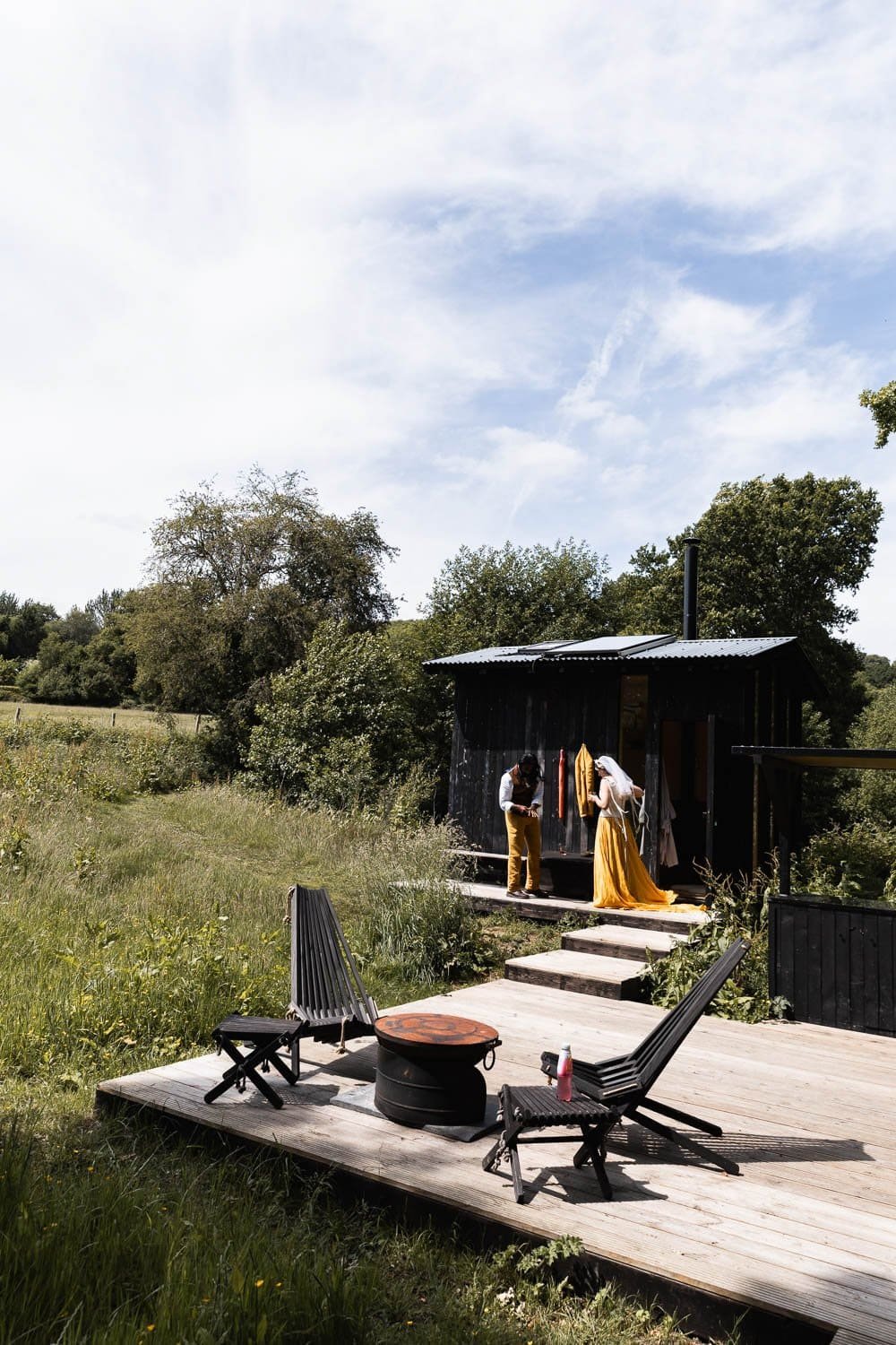 Photography of a yellow DIY wedding in a barn by London photographer Lauren Squire