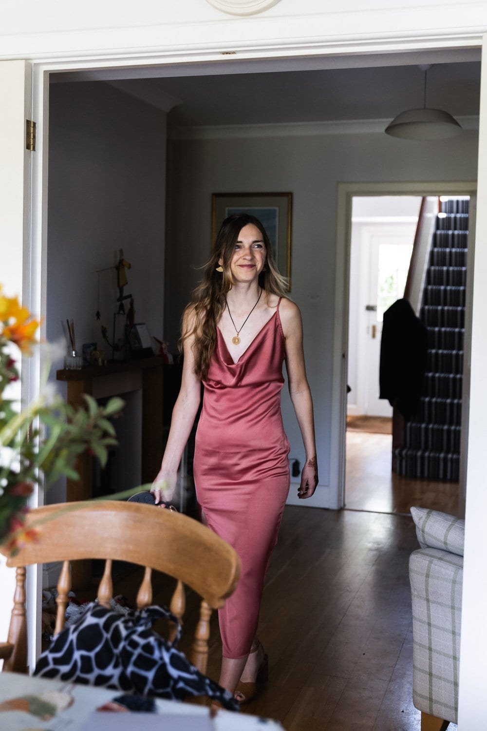 Photography of a yellow DIY wedding in a barn by London photographer Lauren Squire